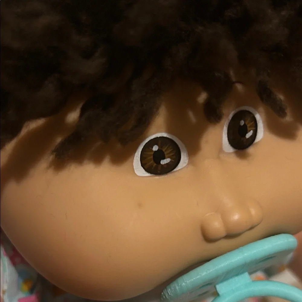 Meet Agnes Raine - Picture 4 of 4